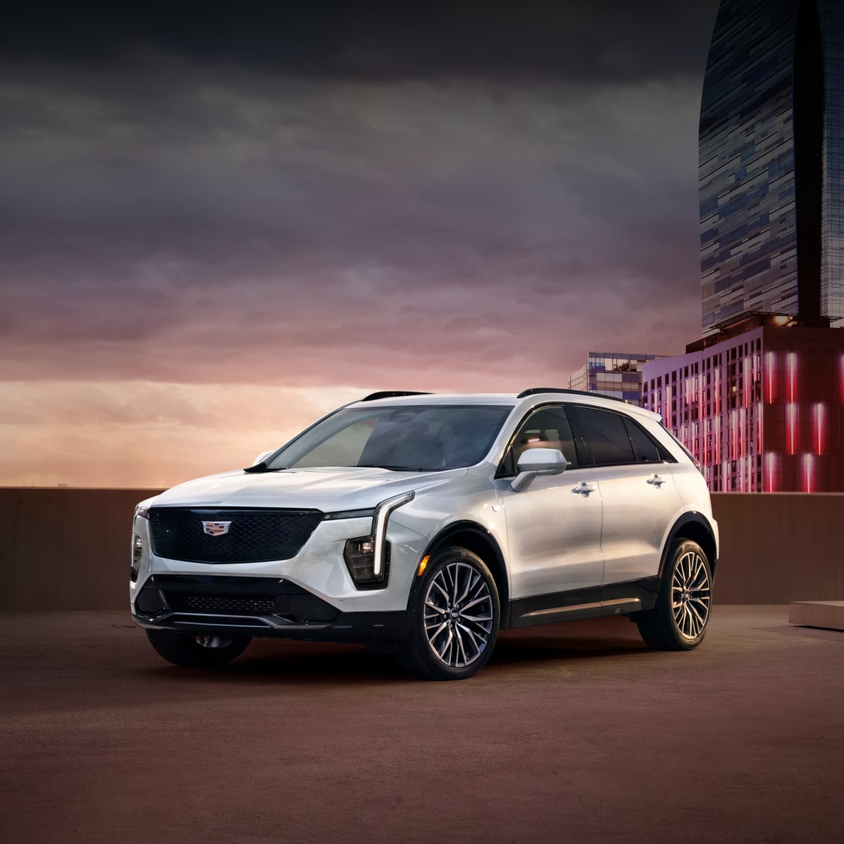 NEW XT4
