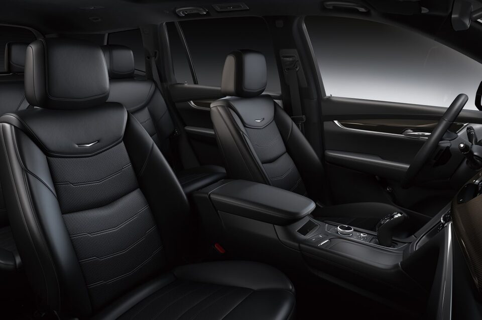 XT6 interior