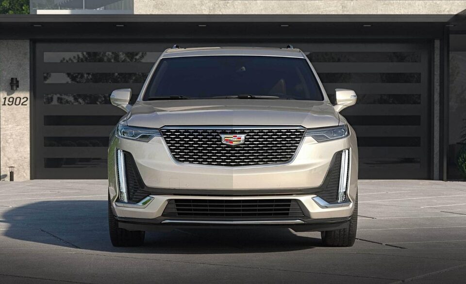 CADILLAC XT6