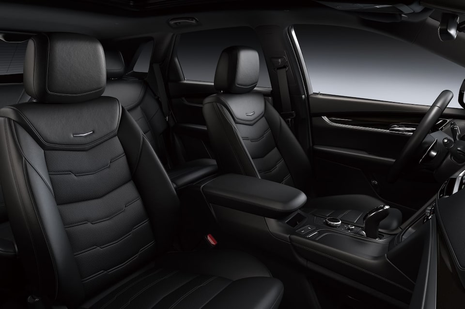 XT5 interior