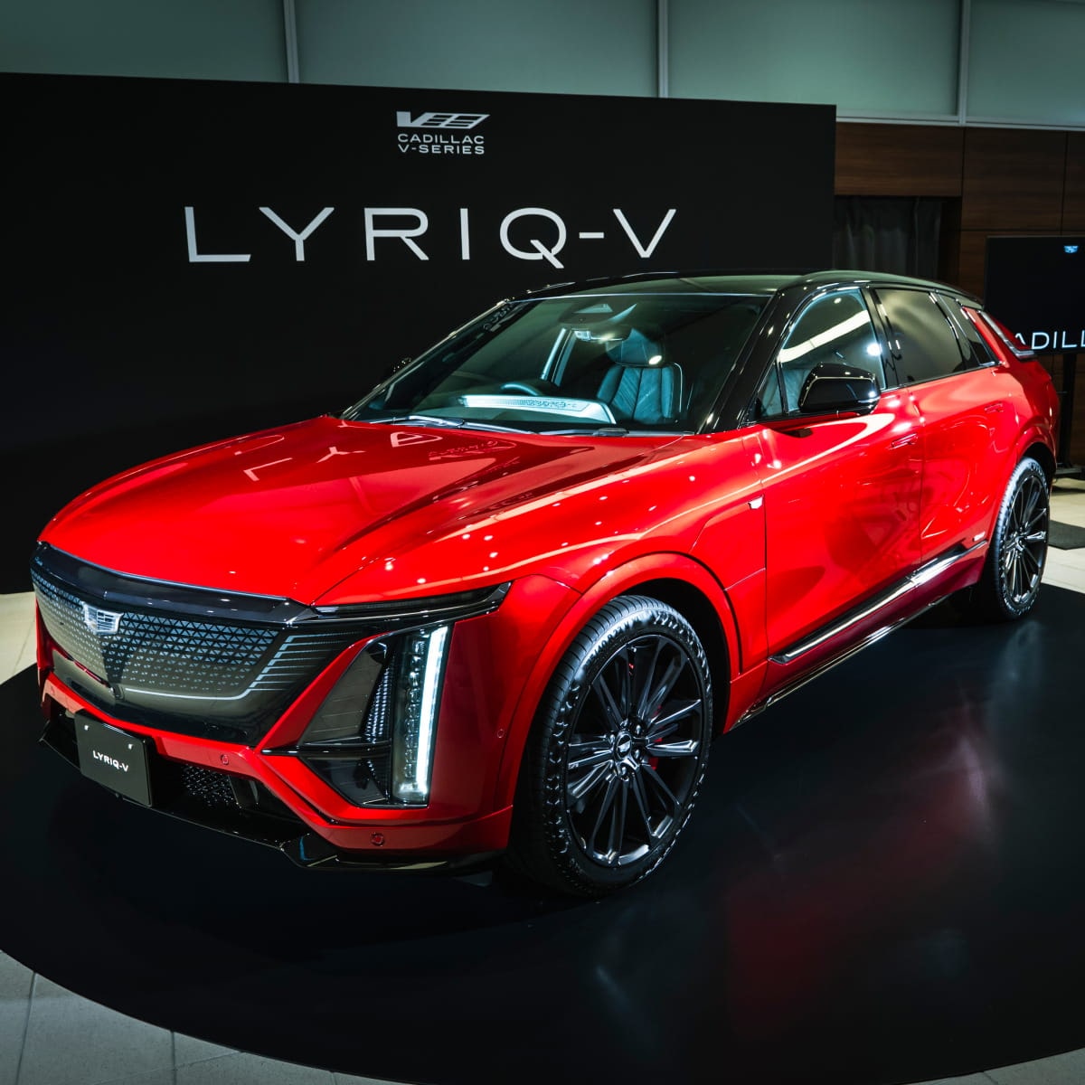 史上最速のキャデラック、上陸。CADILLAC LYRIQ-V