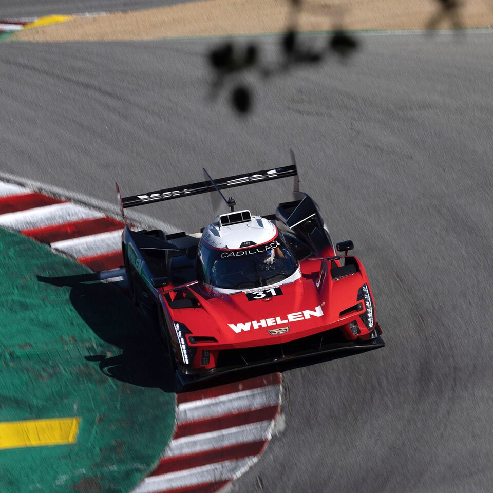 23-cadillac-racing-gallery-scroller-laguna-seca-03.jpg