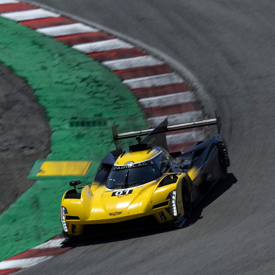 23-cadillac-racing-gallery-scroller-laguna-seca-04.jpg