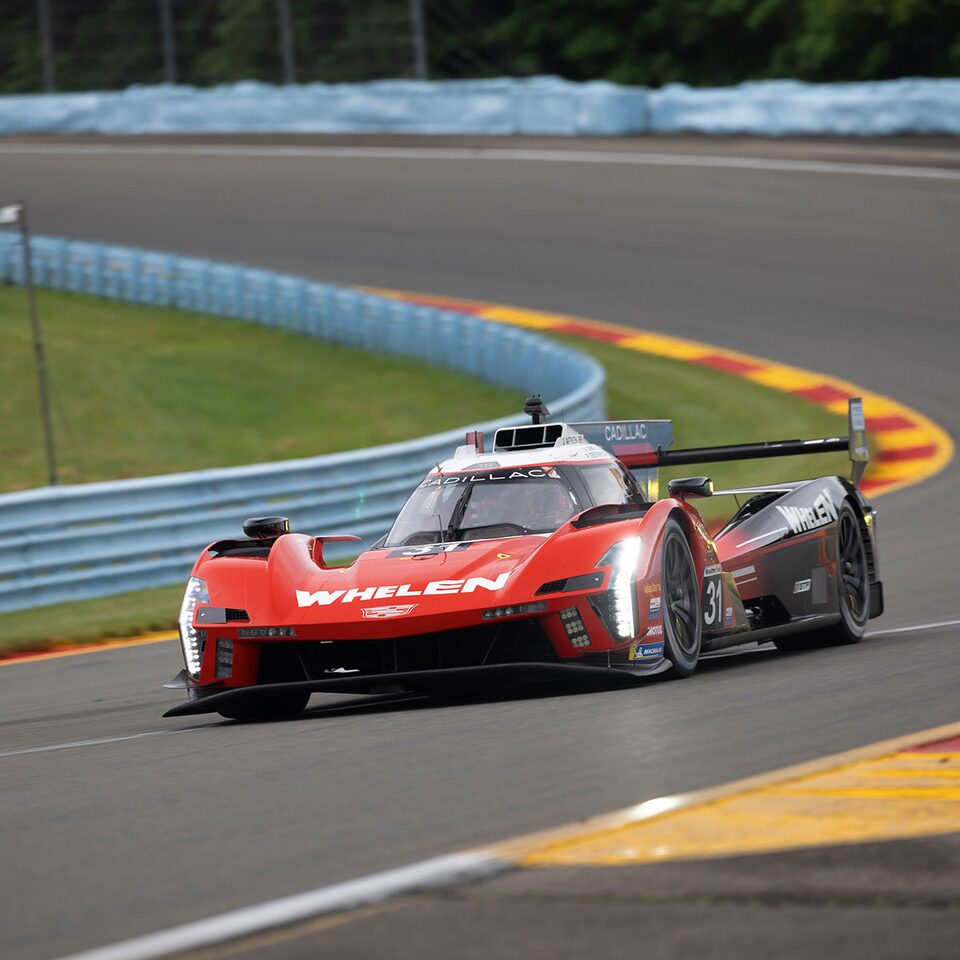 23-cadillac-racing-gallery-watkins-04.jpg