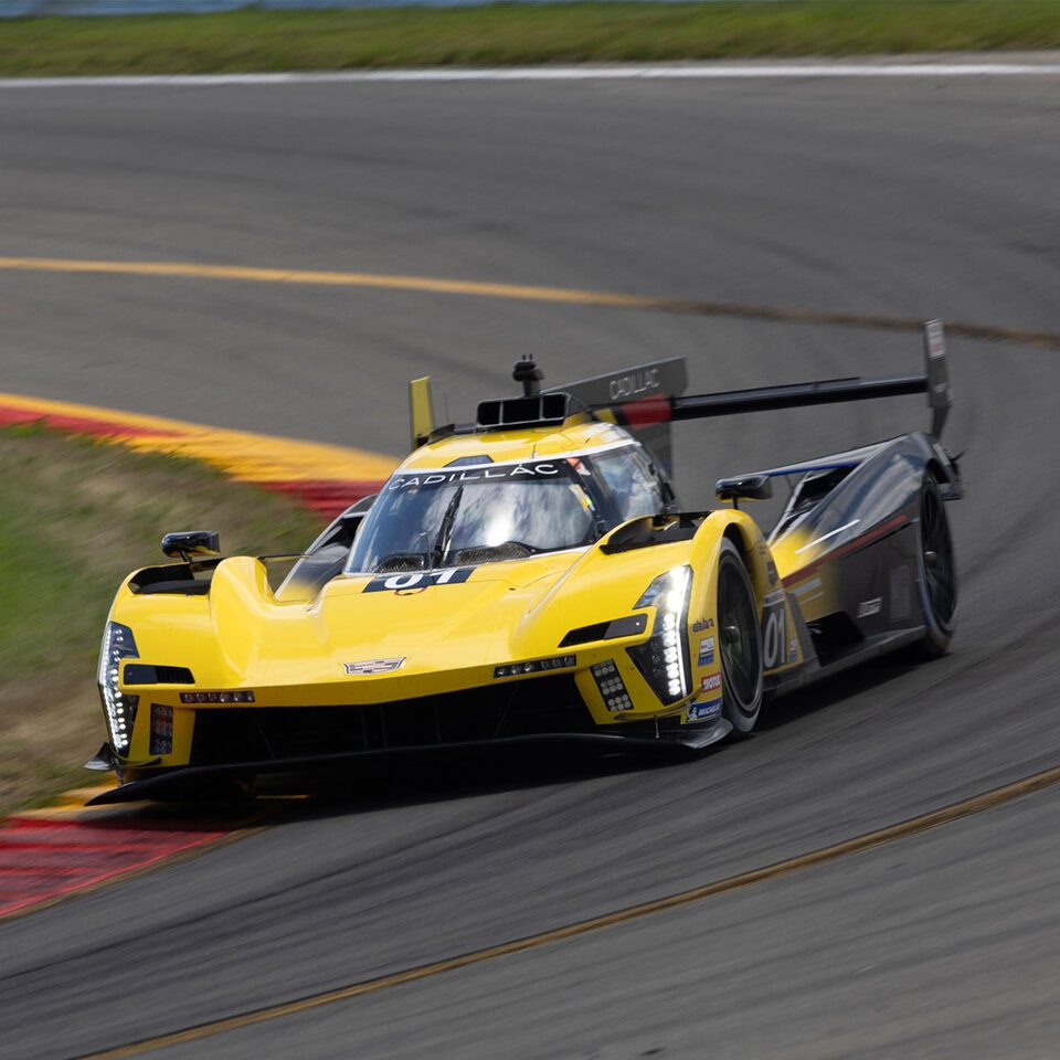 23-cadillac-racing-gallery-watkins-06.jpg