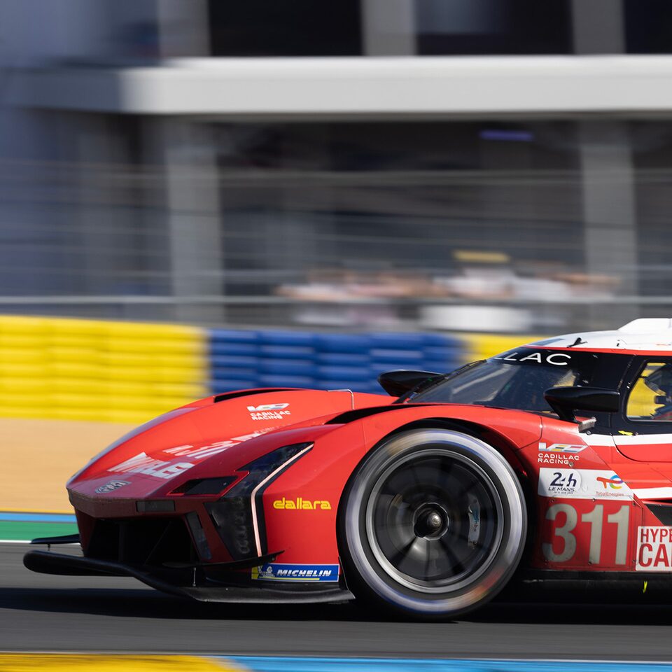 23-cadillac-racing-v-series-r-le-mans-gallery-9.jpg