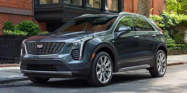XT4 EXTERIOR シャドーメタリック前から