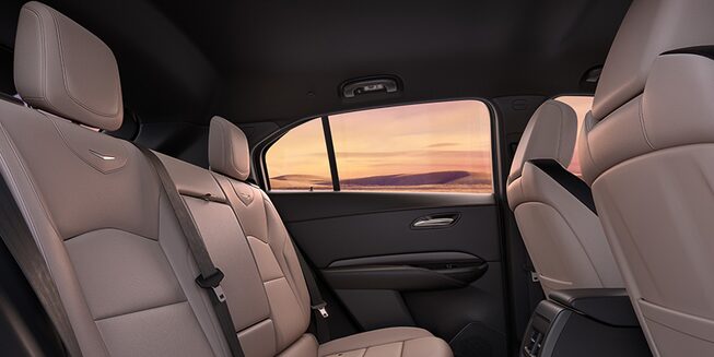 XT4 INTERIOR