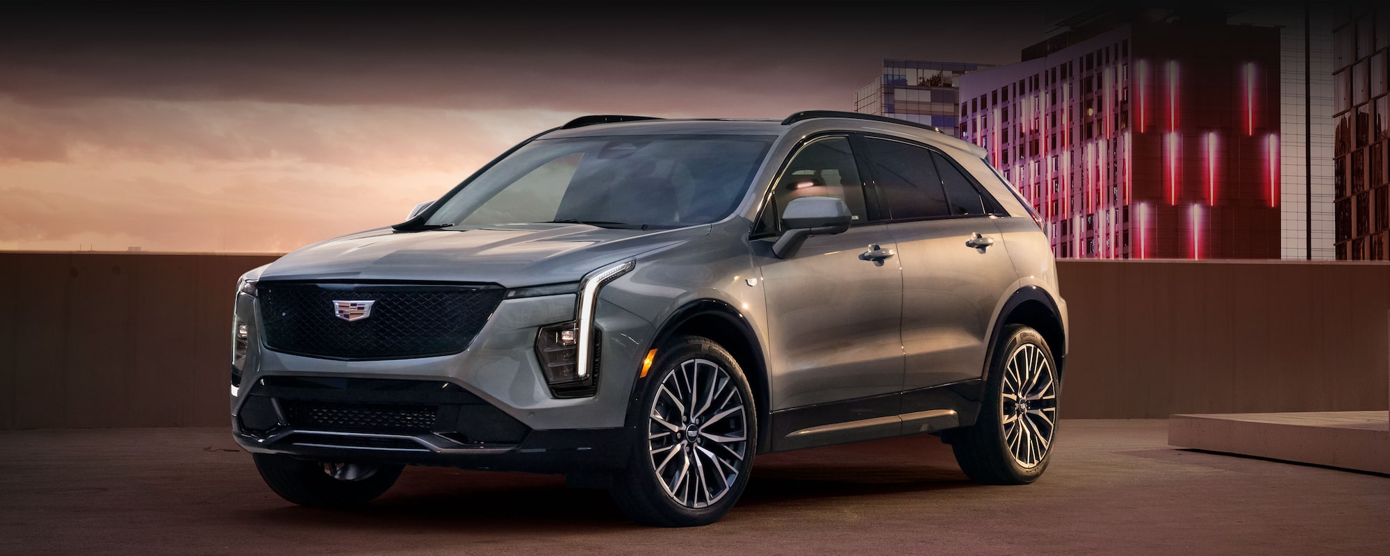 キャデラック XT4 コンパクト SUV | キャデラック ジャパン