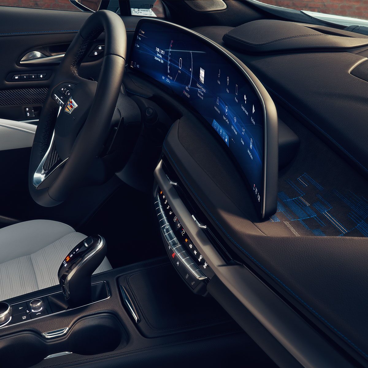 Side View of the 2025 Cadillac XT4 Curved 33" Diagonal Advanced LED Display Screen