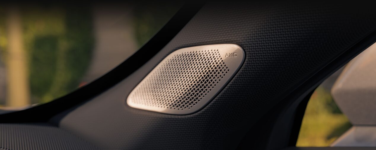The Powerful AKG Speakers Inside of the 2025 Cadillac XT4