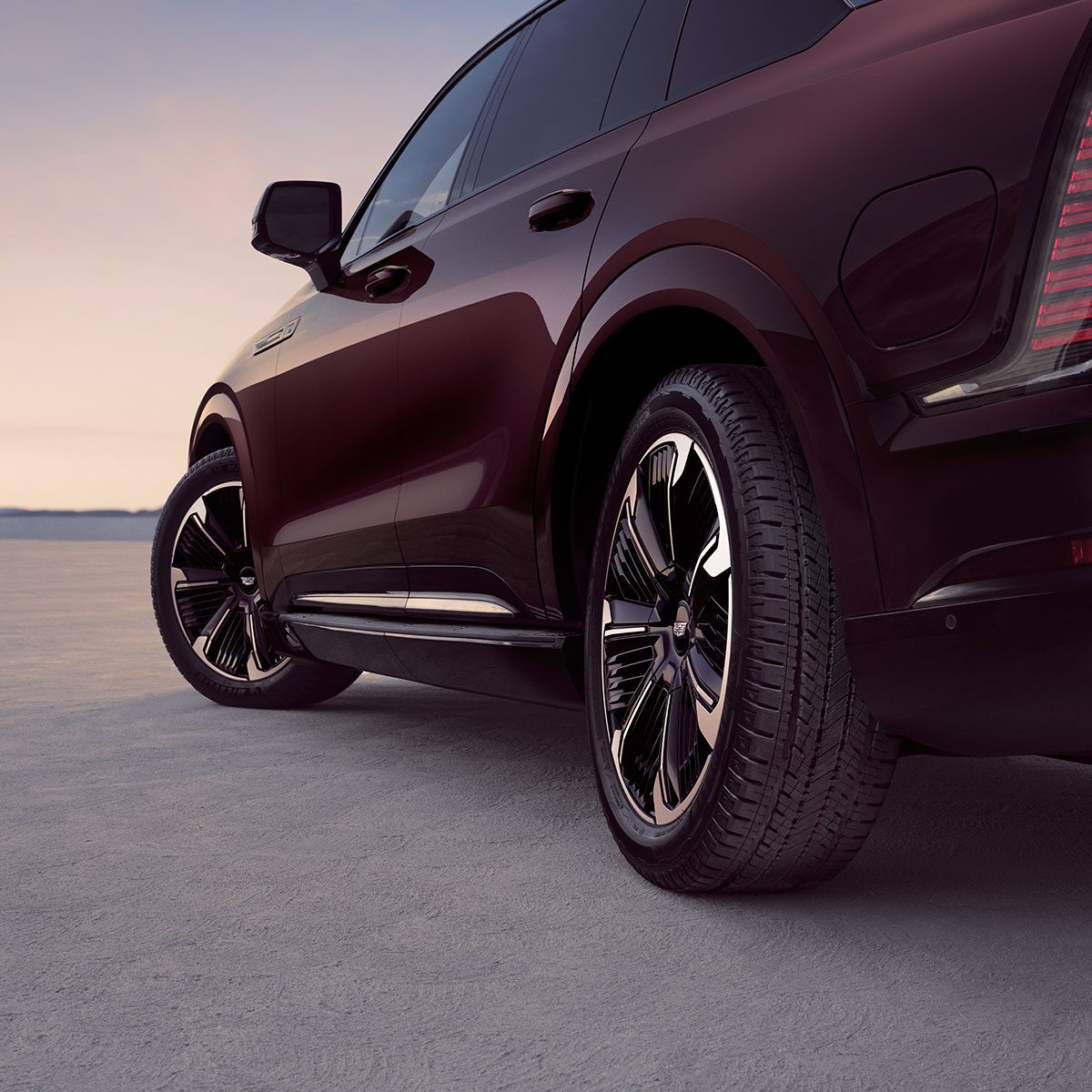 Close-up of the 2026 ESCALADE IQ Driver Side Wheels